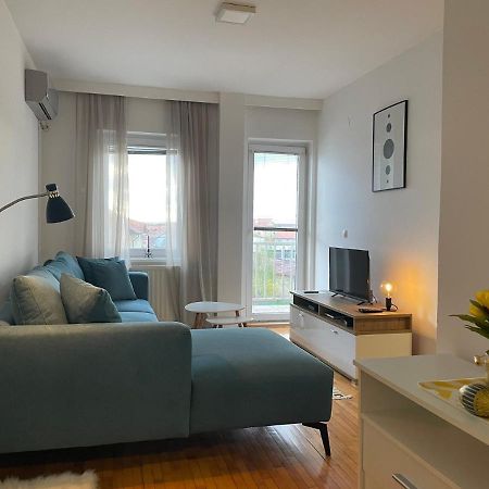 Apartman Iva Apartment Bijeljina Bagian luar foto