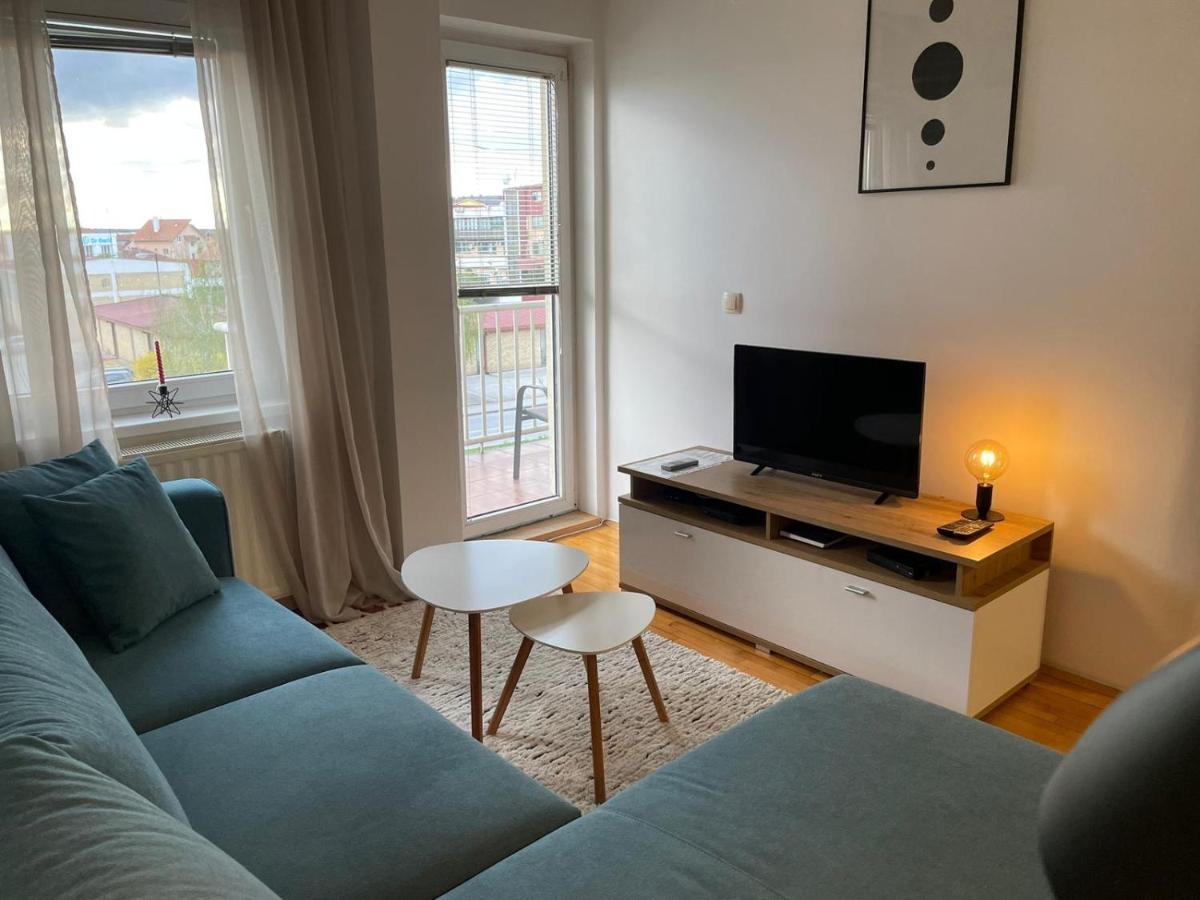 Apartman Iva Apartment Bijeljina Bagian luar foto